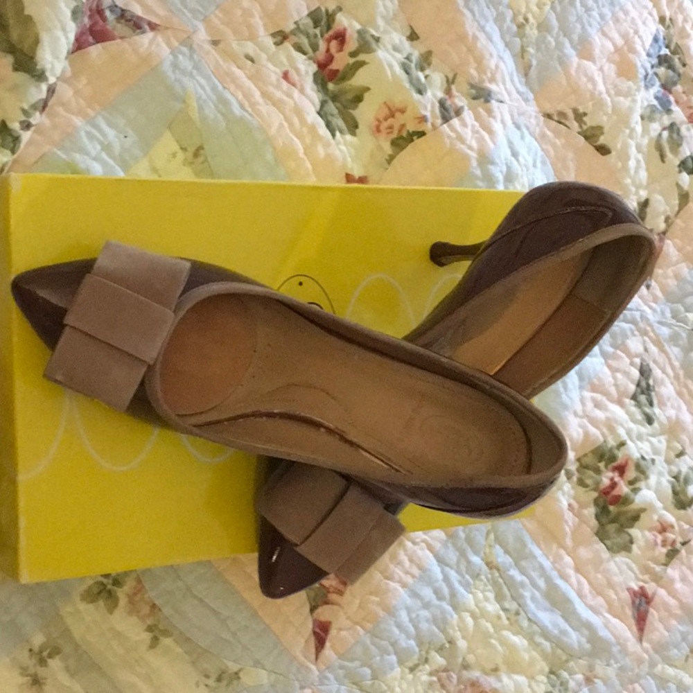 Joan & David Circa Light Pink & Taupe Pumps